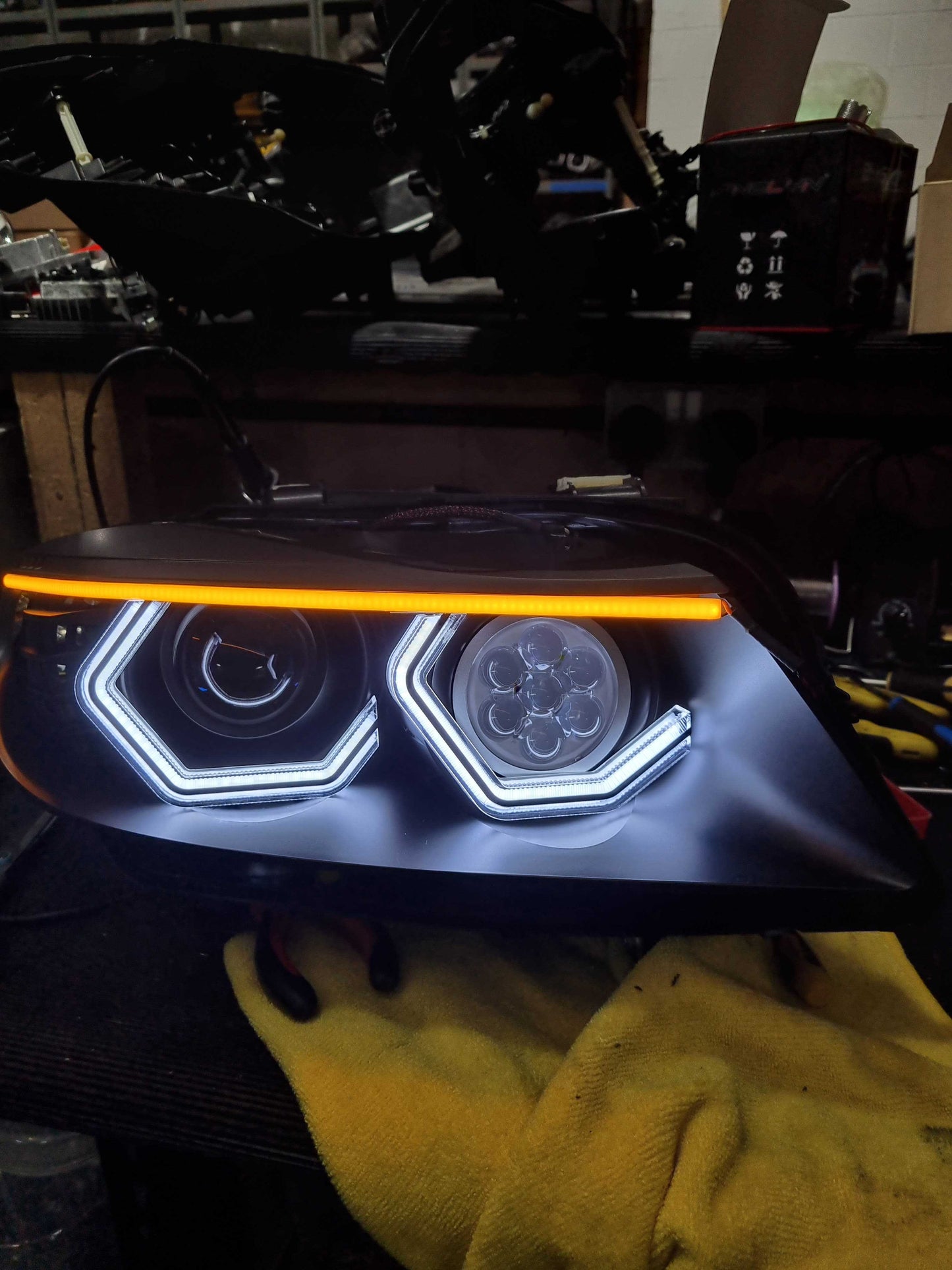 Prebuilt - E90/E91 Halogen (BavGruppe Design Vision Dual Colour White/Orange Angel Eyes)