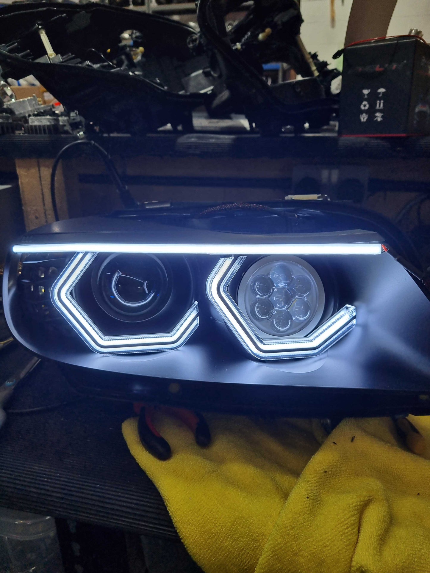 Prebuilt - E90/E91 Halogen (BavGruppe Design Vision Dual Colour White/Orange Angel Eyes)