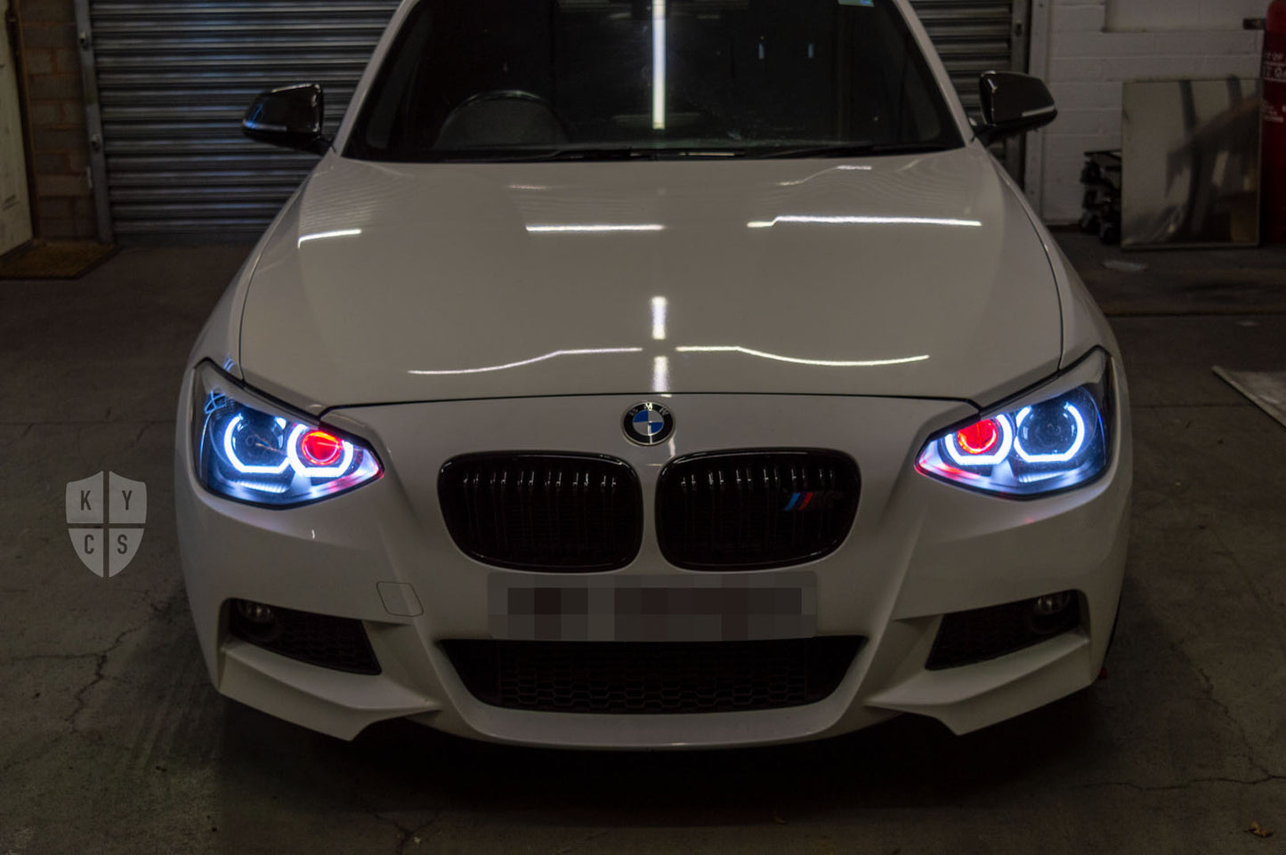 Headlight options on the above vehicle: KYCS (switchback) angel eyes | Custom paintwork | Bi-LED 2.5" projector with LED bulb | Move high beam to low beam bi-LED projector | High beam dummy projector | Red demon eyes | LED indicators