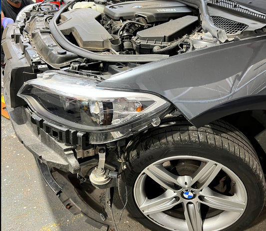 Headlight Fitting (BMW Fxx Vehicles)